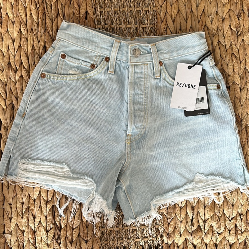 New RE/DONE Ultra High Rise Slim Fit Denim 50s Cutoffs Light Blue shortS
